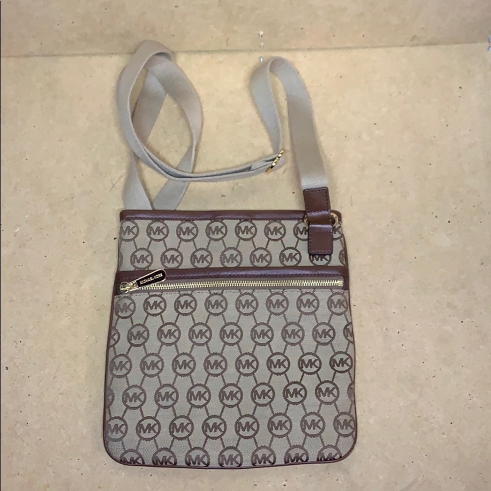 Michael Kors Crossbody